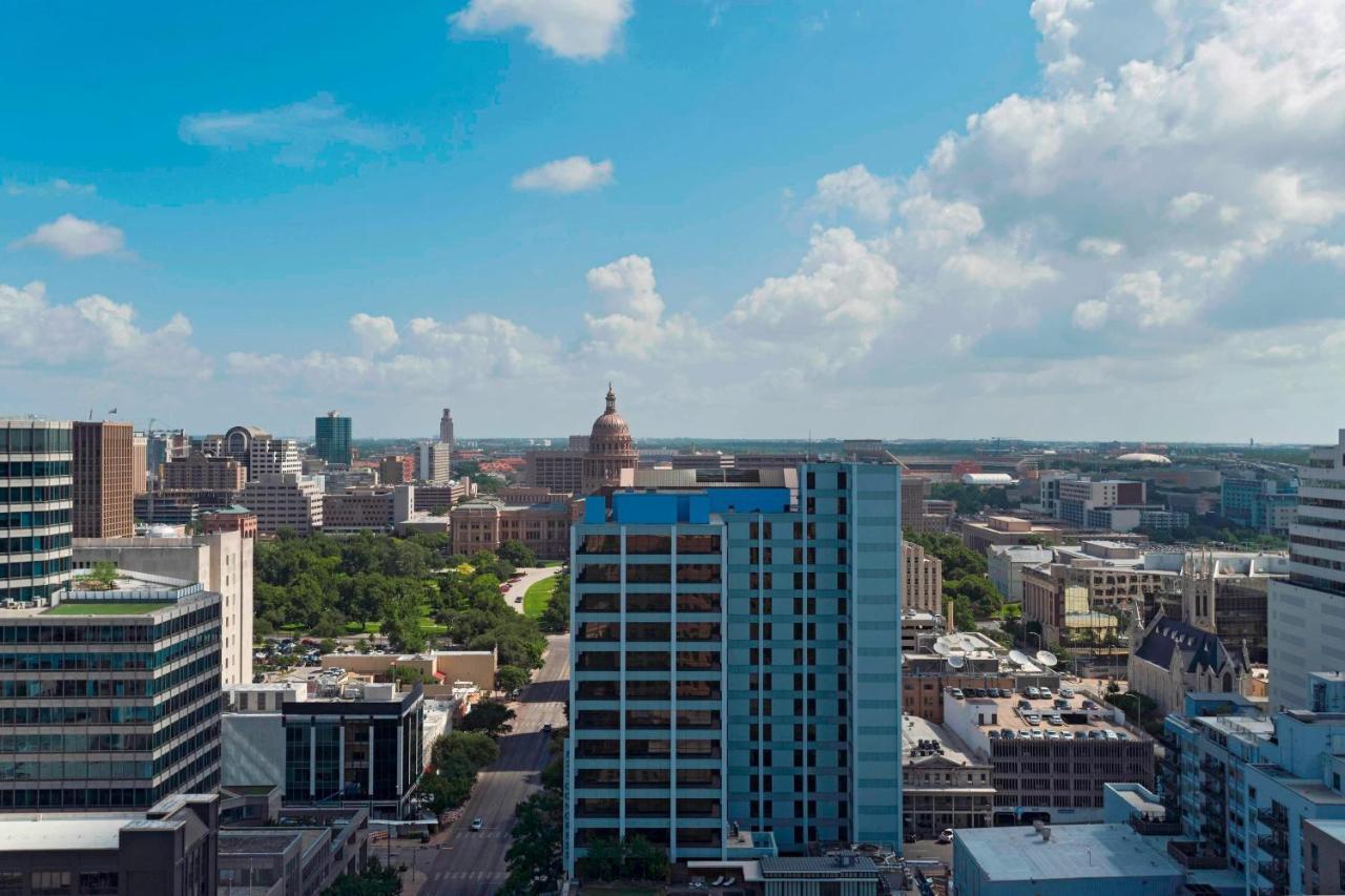 Aloft Austin Downtown Hotel Exterior photo